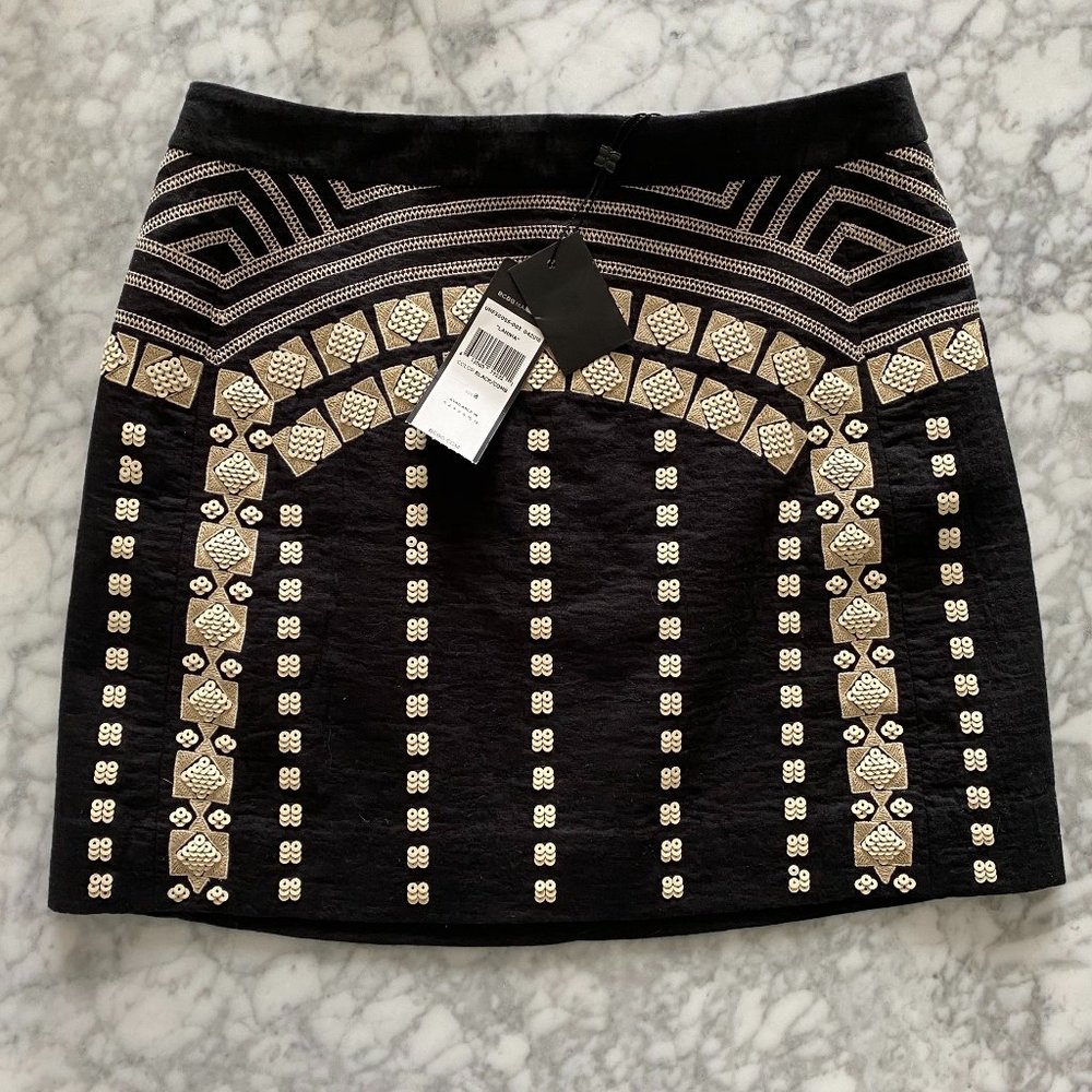 NWT BCBGMaxazria Lannia Embroidered Mini Skirt